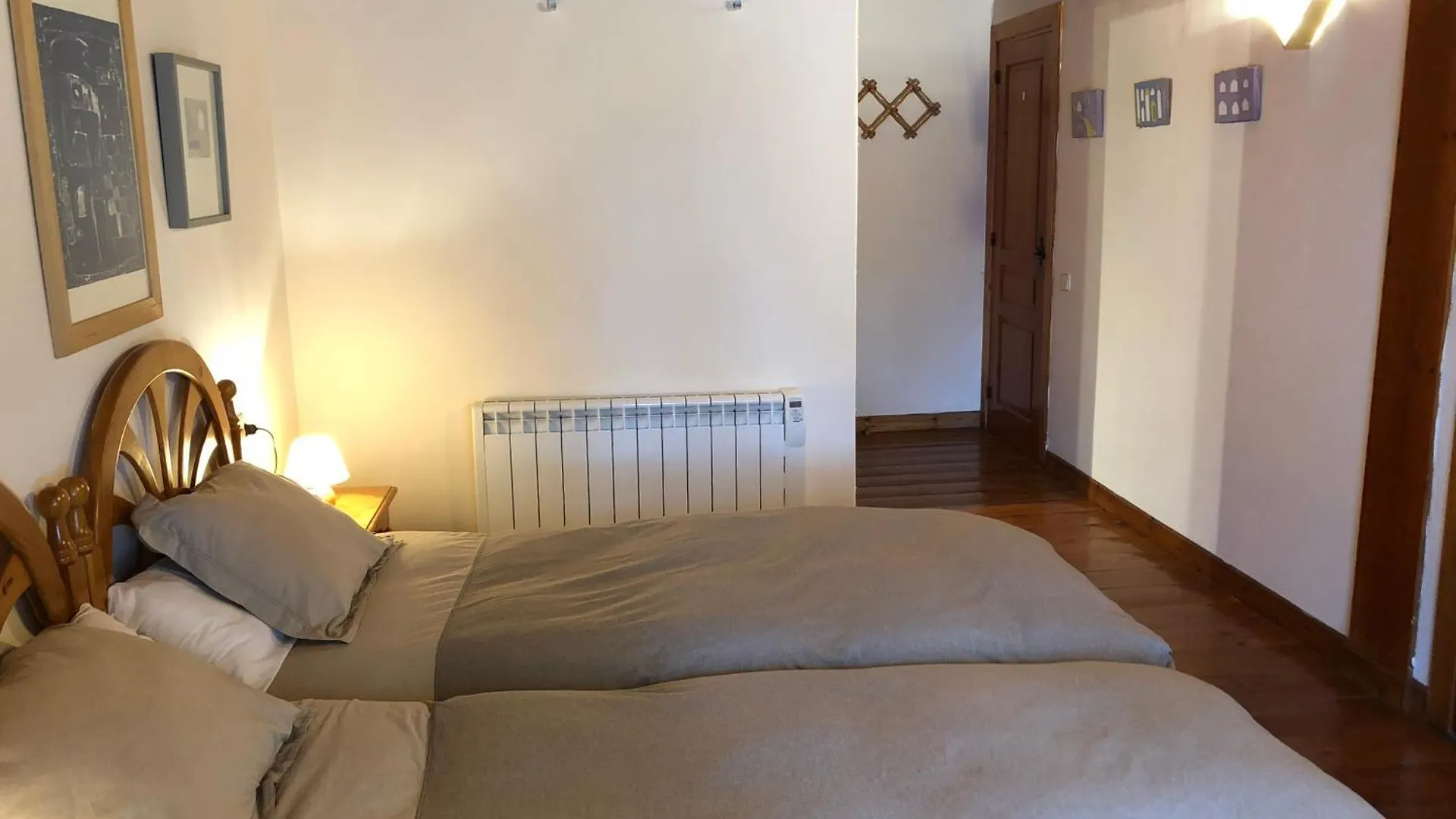 Semesterbostad Casa De Piedra Con Encanto En El Bonito Pueblo De Bagergue