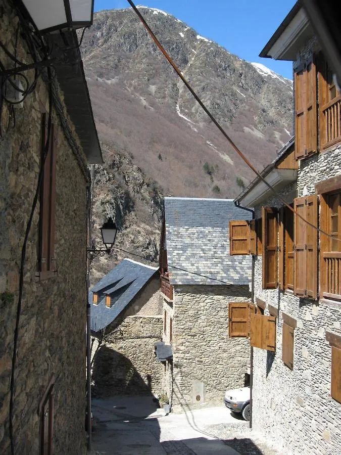 Hébergement de vacances Casa De Piedra Con Encanto En El Bonito Pueblo De Bagergue Espagne