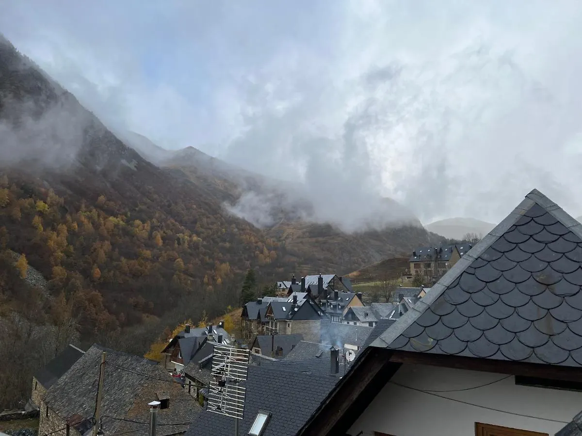Hébergement de vacances Casa De Piedra Con Encanto En El Bonito Pueblo De Bagergue