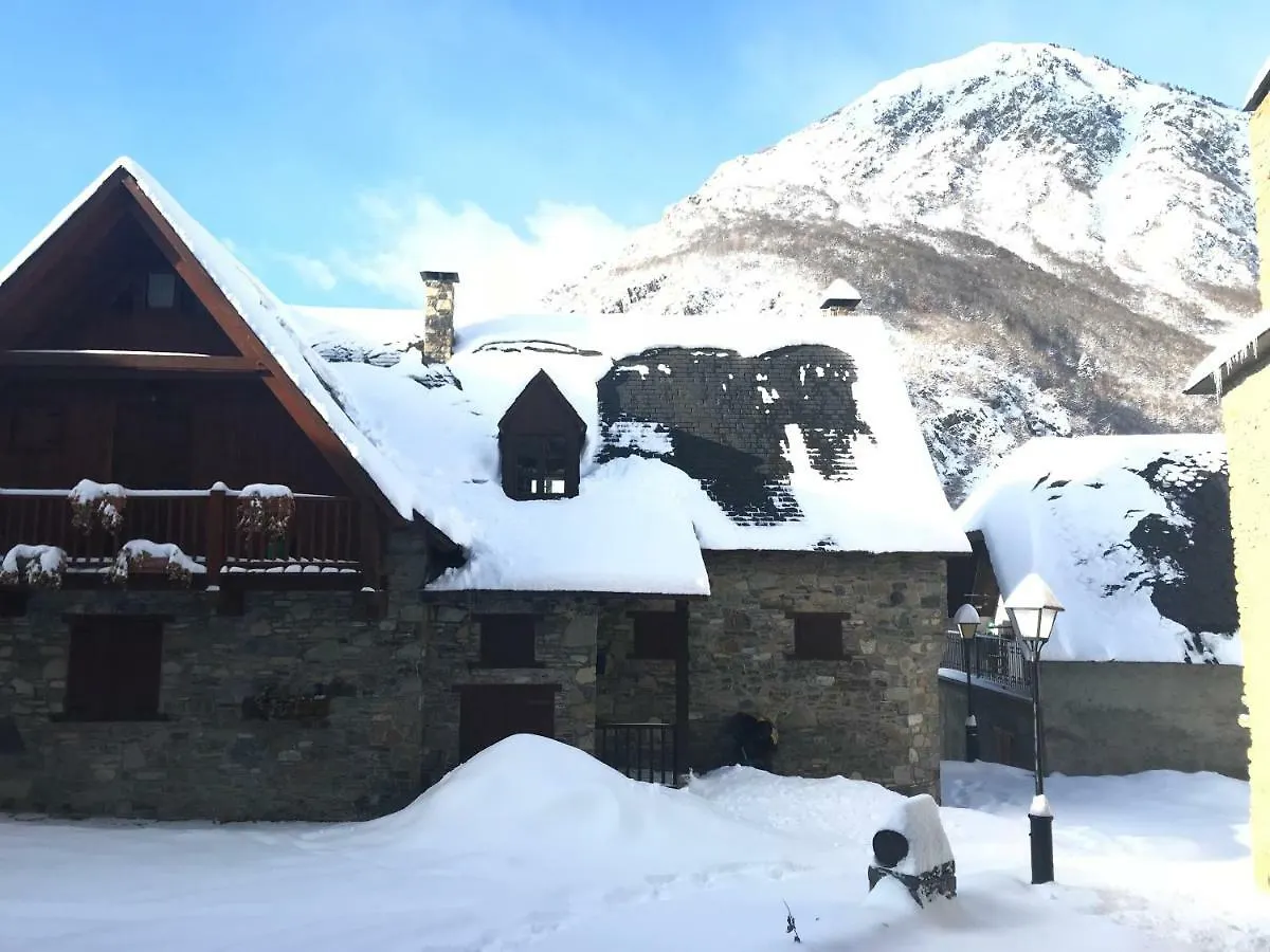 Casa De Piedra Con Encanto En El Bonito Pueblo De Bagergue