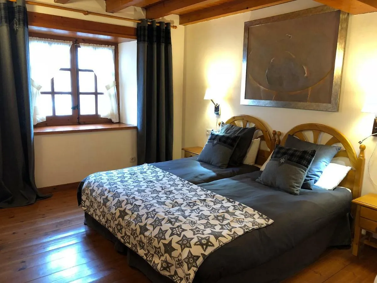 Casa De Piedra Con Encanto En El Bonito Pueblo De Bagergue