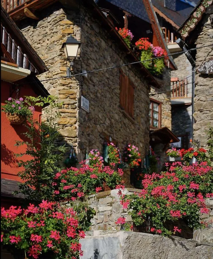 Hébergement de vacances Casa De Piedra Con Encanto En El Bonito Pueblo De Bagergue Espagne